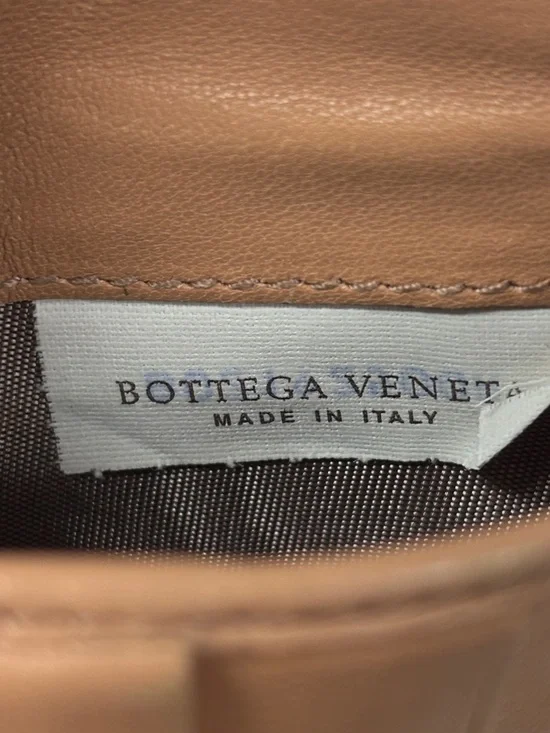 Borrega Veneta Bifold Wallet - Picture 9 of 10